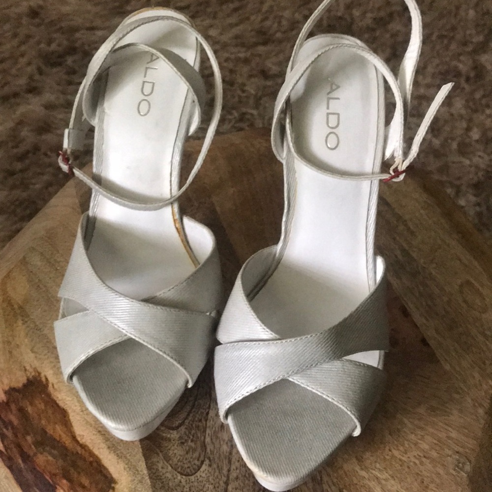 Aldo Platform heel shoe